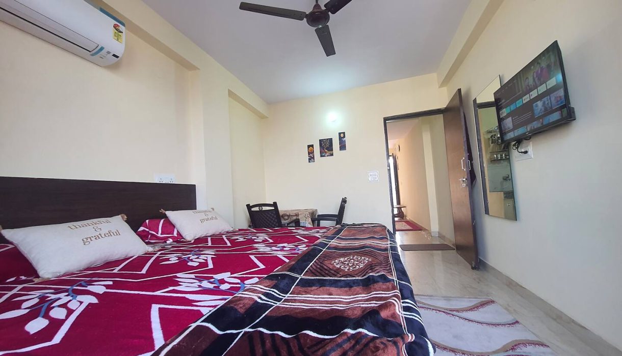 room desibnb.com roms in delhi
